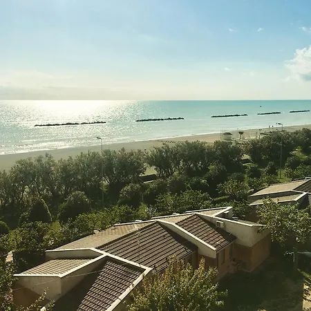 Marche - Residenza Ecologica Aparthotel Lido di Fermo